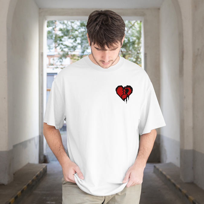 T-Shirt - Bloody Heart - Oversized Fit - Minimal