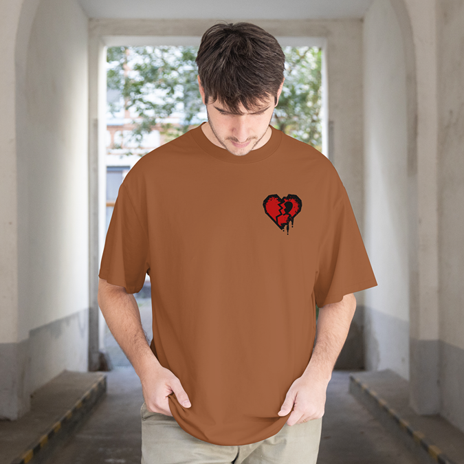 T-Shirt - Bloody Heart - Oversized Fit - Minimal