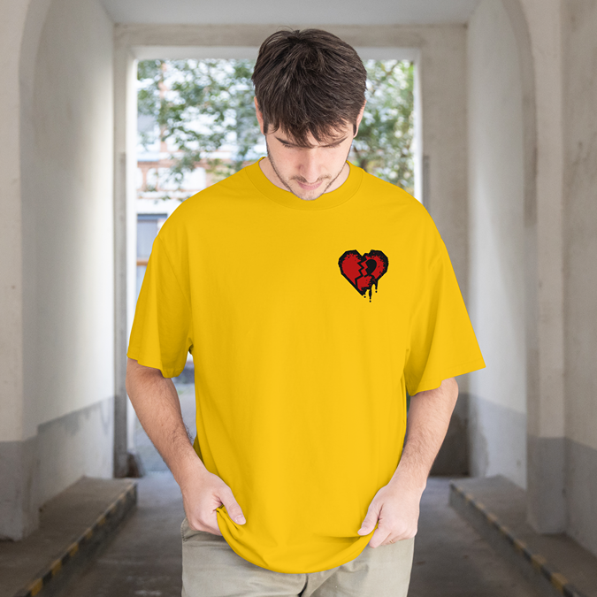 T-Shirt - Bloody Heart - Oversized Fit - Minimal