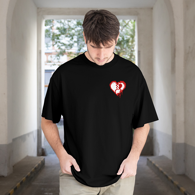 T-Shirt - Bloody Heart - Oversized Fit - Minimal