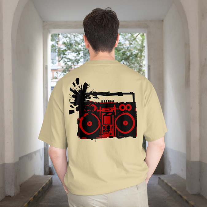 T-Shirt - Retro Radio - Oversized Fit