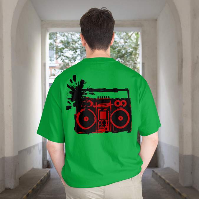 T-Shirt - Retro Radio - Oversized Fit